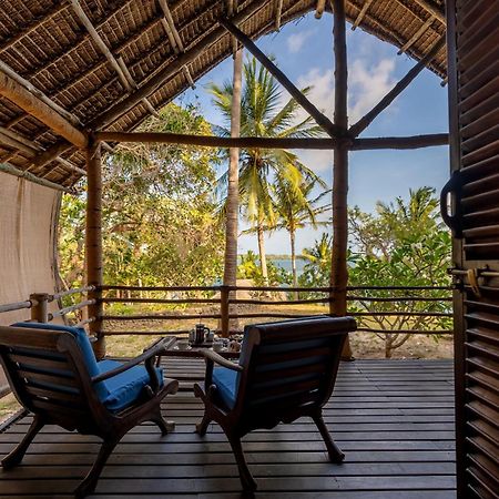 Pole Pole Bungalows Utende ภายนอก รูปภาพ