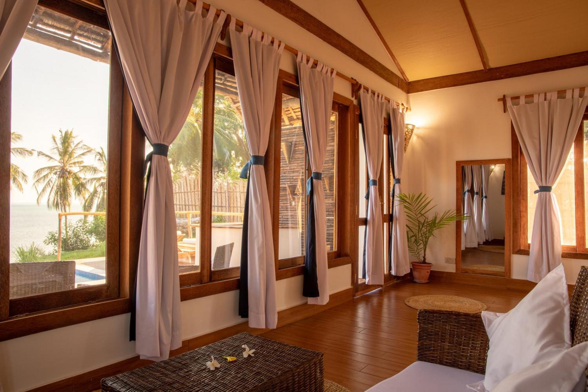 Pole Pole Bungalows Utende ภายนอก รูปภาพ
