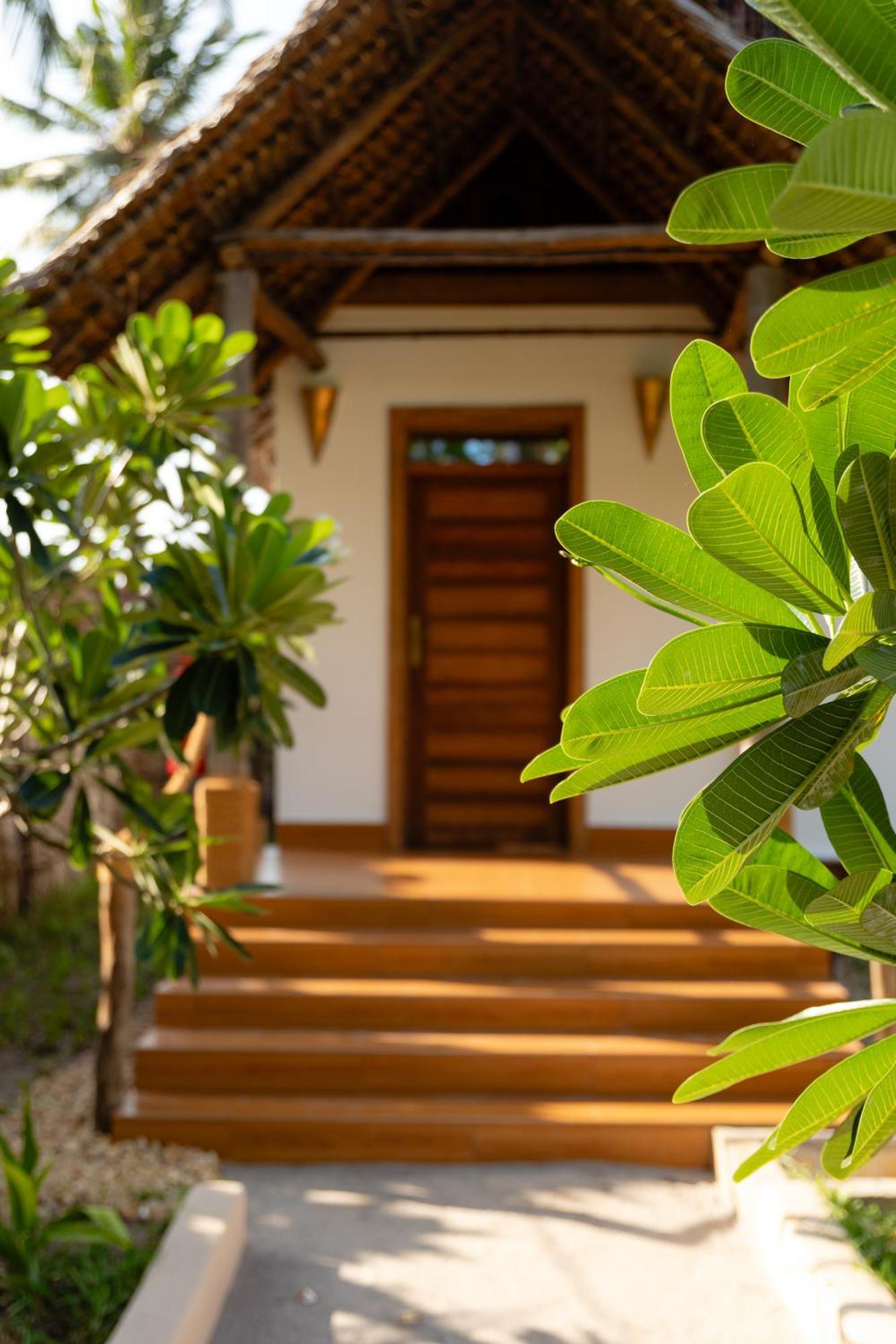 Pole Pole Bungalows Utende ภายนอก รูปภาพ