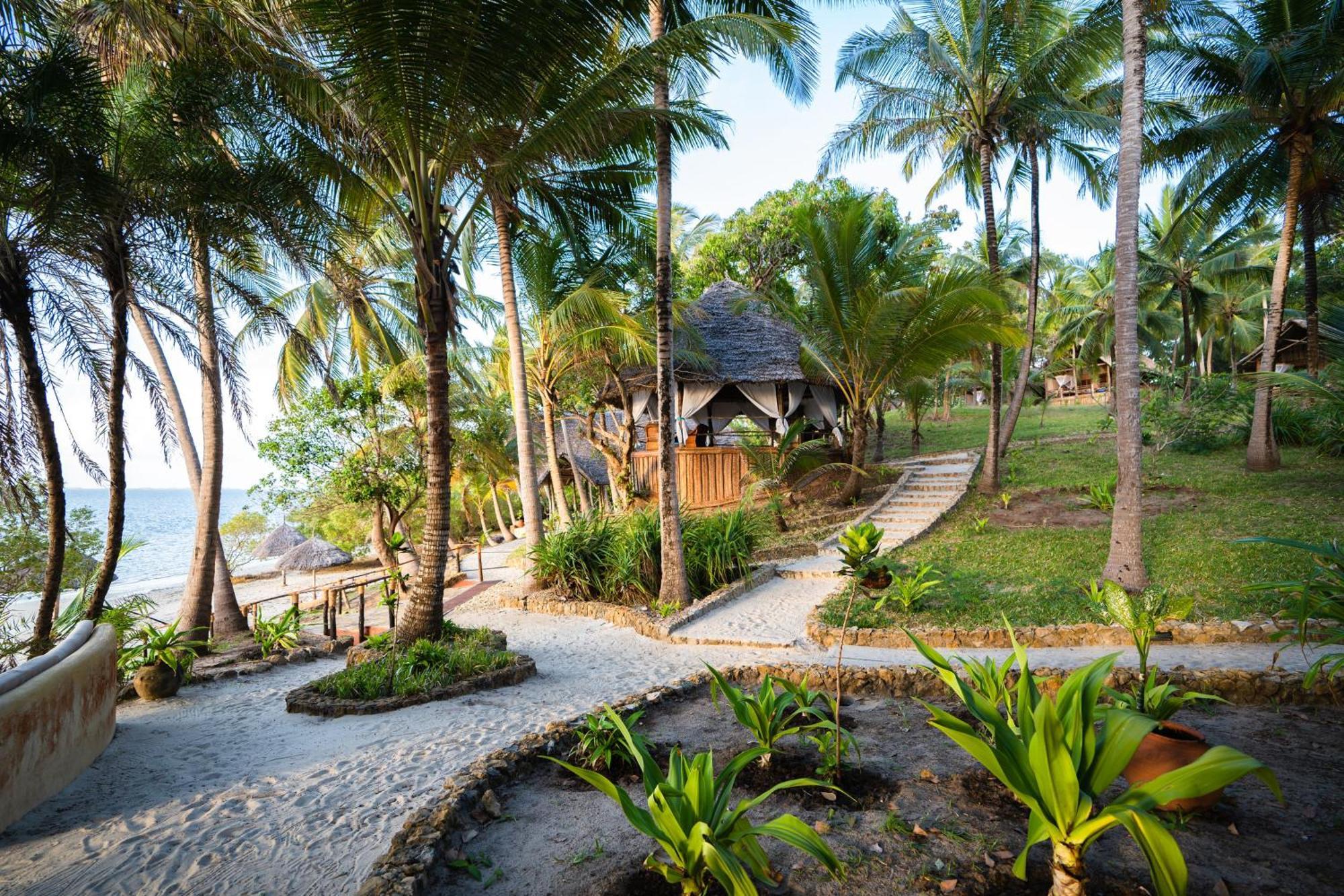 Pole Pole Bungalows Utende ภายนอก รูปภาพ