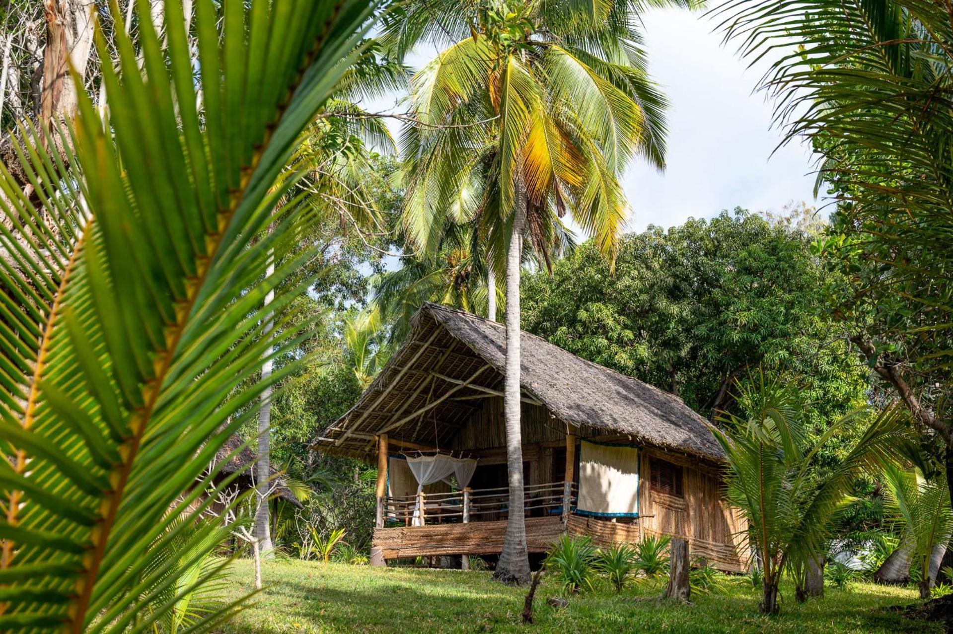 Pole Pole Bungalows Utende ภายนอก รูปภาพ