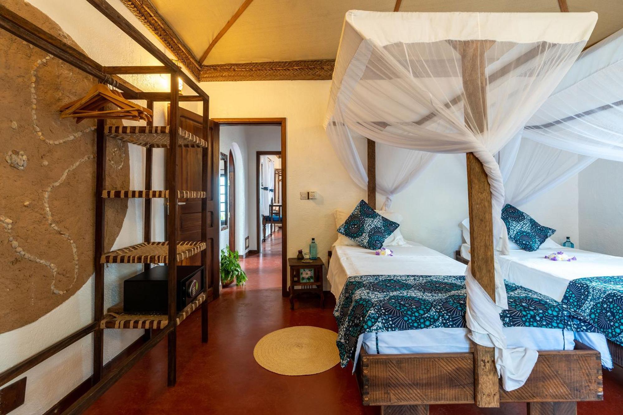 Pole Pole Bungalows Utende ภายนอก รูปภาพ
