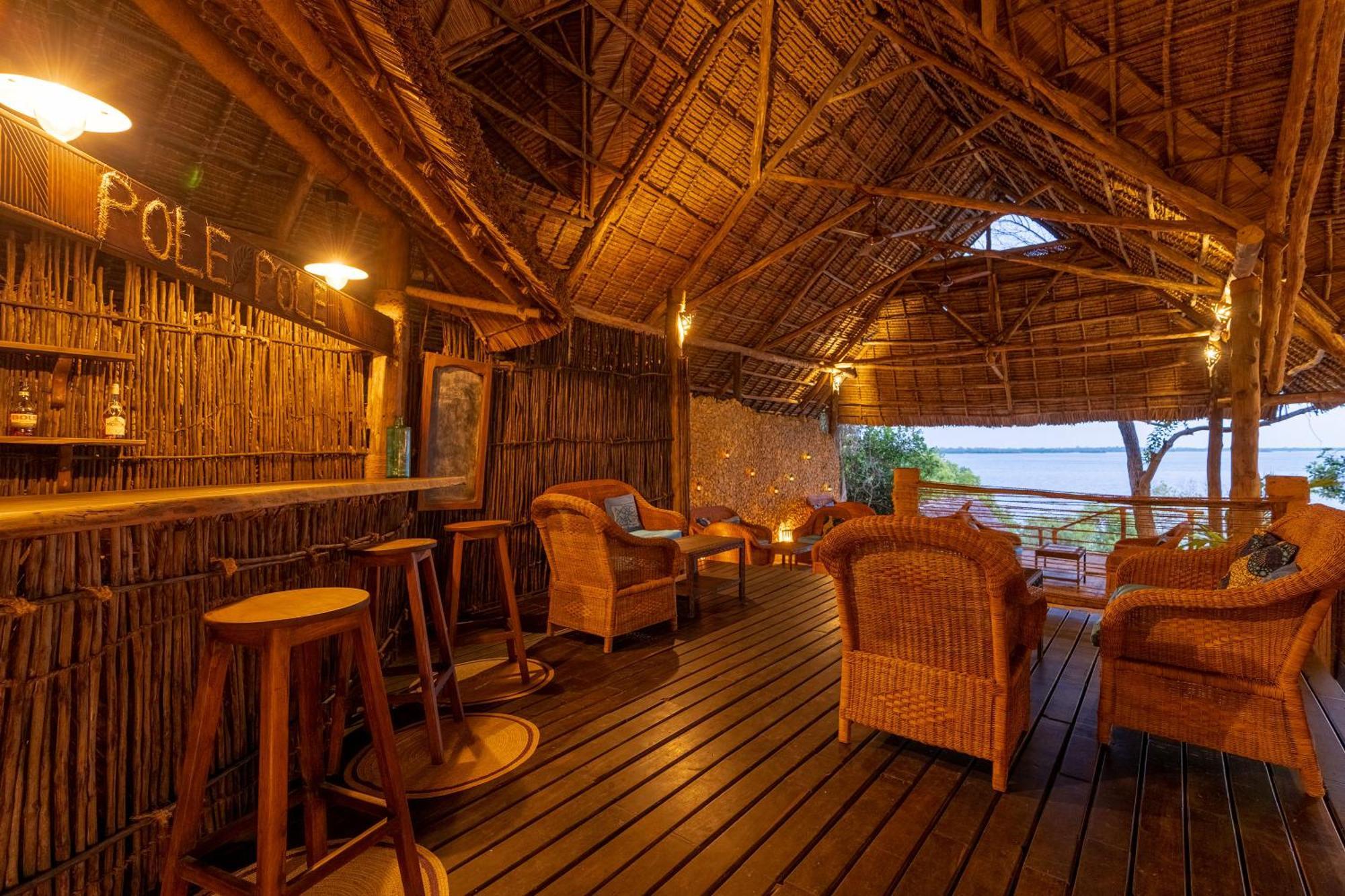 Pole Pole Bungalows Utende ภายนอก รูปภาพ
