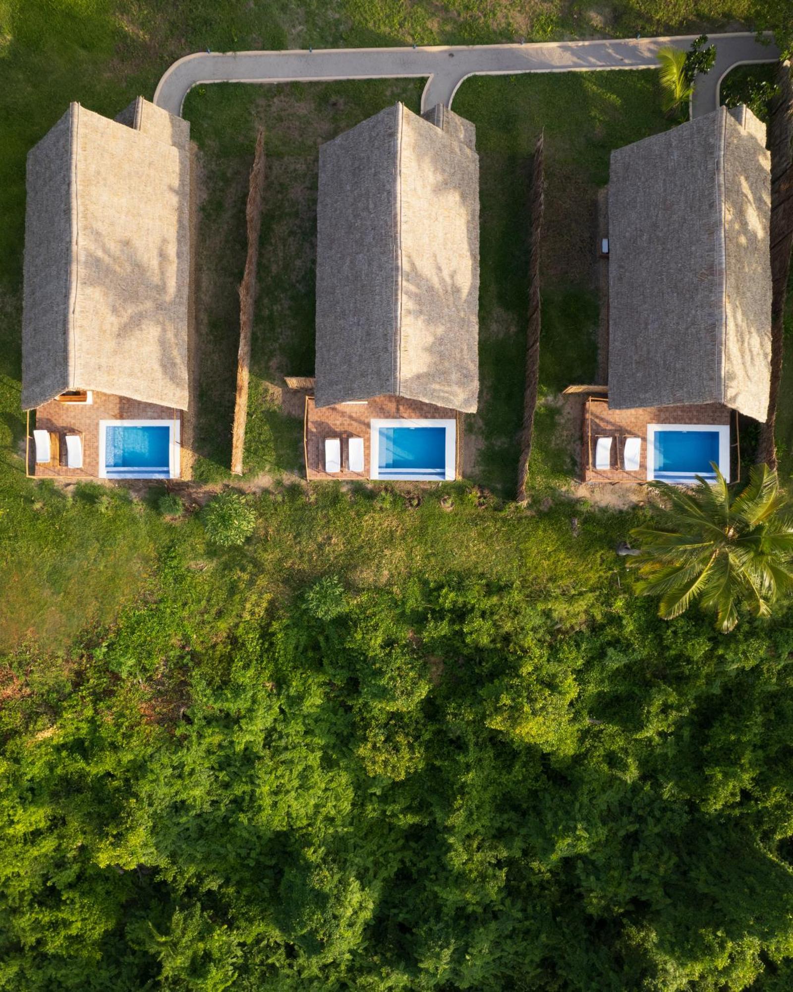 Pole Pole Bungalows Utende ภายนอก รูปภาพ